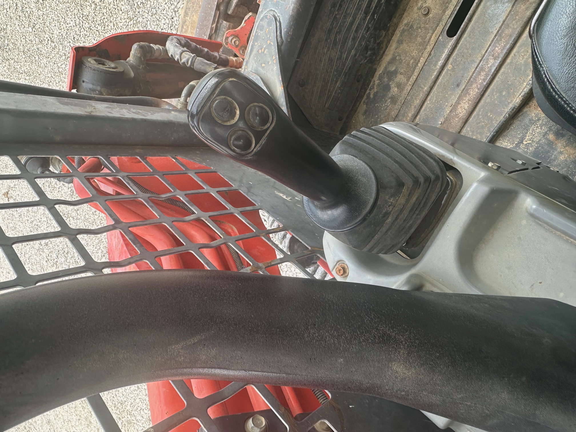 2012 KUBOTA SVL75 - Image 9